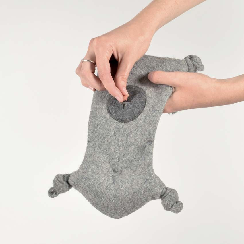 croci-bobby-peluche-chien-raton-laveur-40-cm image 3